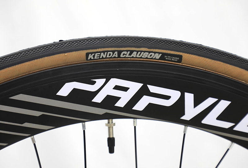 Xe Đạp Đua Papylus Pr900max - Khung Nhôm 6061 khí Động Học Siêu Nhẹ 14 Lốp KENDA 700x28C giữ tiết diện gọn cho bộ bánh road