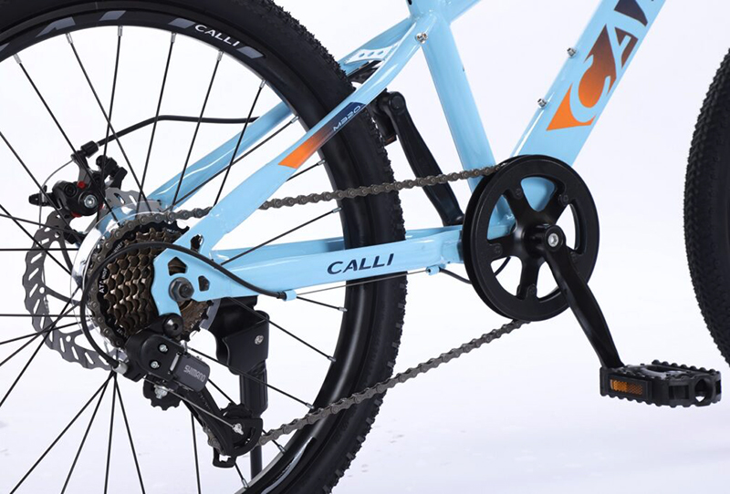 Xe Đạp Trẻ Em CALLI M320 - Bánh 22 Inch - Khung Thép Cường Lực 26 Xe Đạp Trẻ Em CALLI M320 - Bánh 22 Inch - Khung Thép Cường Lực, bộ chuyển đổi số SHIMANO REVOSHIFT 1*7 giúp chạy mượt trên mọi khung đường, bảo hành khung sườn 5 năm, liên hệ 0902330236 để tư vấn 24/7